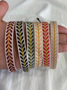 Pulsera tela hojas