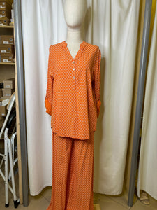 Conjunto naranja (camisa)