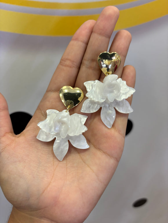 Pendientes flor nacar